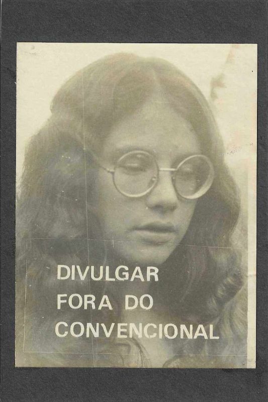 -Cartão+da+Artista+Claudia+,+Divulgar+Fora+do+Convencional+1a.jpg