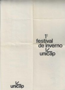 -Folder++Convite+para+a+1a+Exposição+de+inverno+da+Unicap+aos+cuidados+de+Paulo+Bruscky+e+participação+Ulises+Carrion+1a.jpg