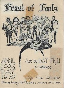 -Pat+Fish+,+Cartão+convite+da+exposição+Feast-of-Fools+,+Art+bt+Fish+e+Friends+enviada+a+Falves+Silva+Abril+de+1979,+1a.jpg